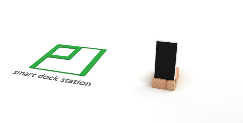 Pi smart dock station - closed and smartphone